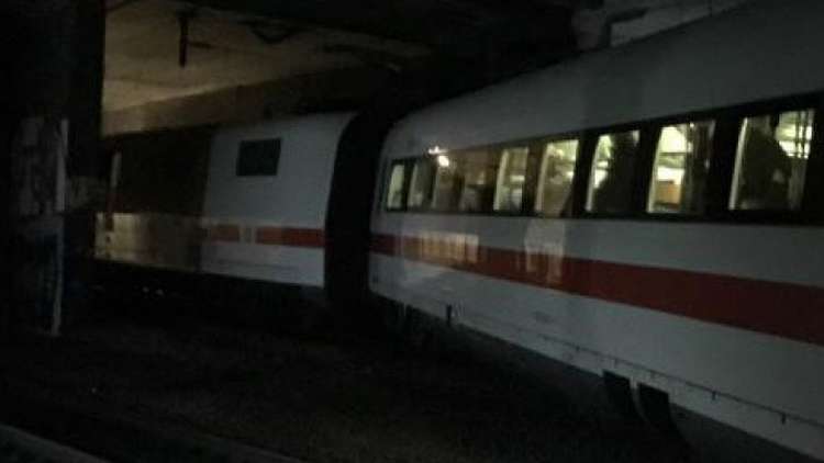 دام برس : دام برس | قطار ألماني سريع ينحرف عن مساره في سويسرا