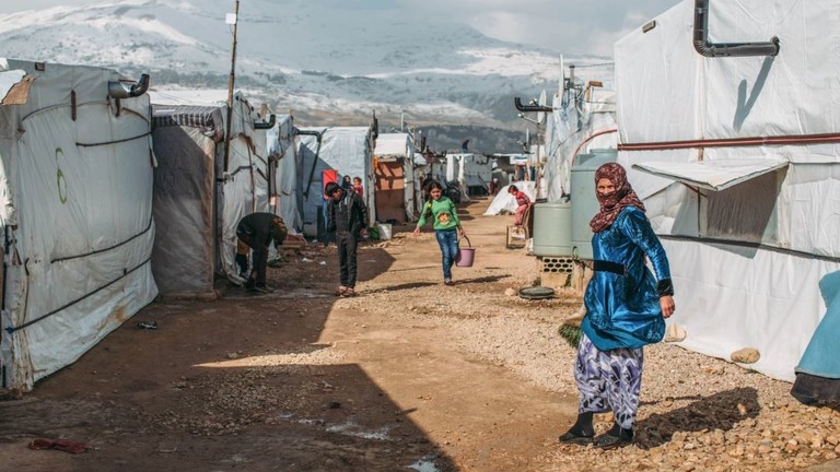 دام برس : دام برس | لبنان بصدد فتح تحقيق بشأن إحراق مخيم للاجئين السوريين