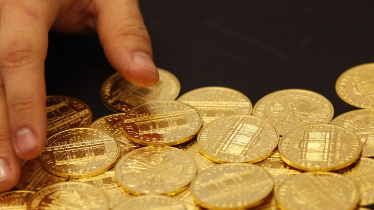 دام برس : الذهب أم الدولار.. أيهما الأفضل ؟