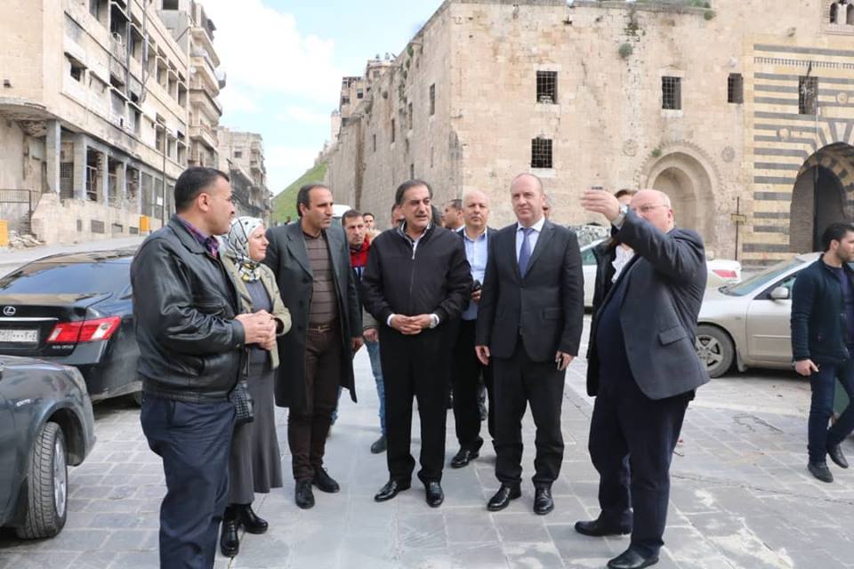 دام برس : دام برس | وزير السياحة ومحافظ حلب يزوران المدرسة المهنية الفندقية والمعهد التقاني وعدة مواقع للمشاريع