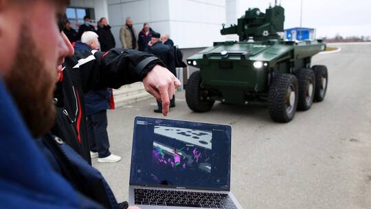 دام برس : دام برس | روبوت مقاتل روسي يرمي بسرعة ودقة تفوق إمكانيات الإنسان