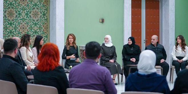 دام برس : دام برس | السيدة الأولى أسماء الأسد تستقبل أوائل سورية في الشهادة الثانوية- فيديو