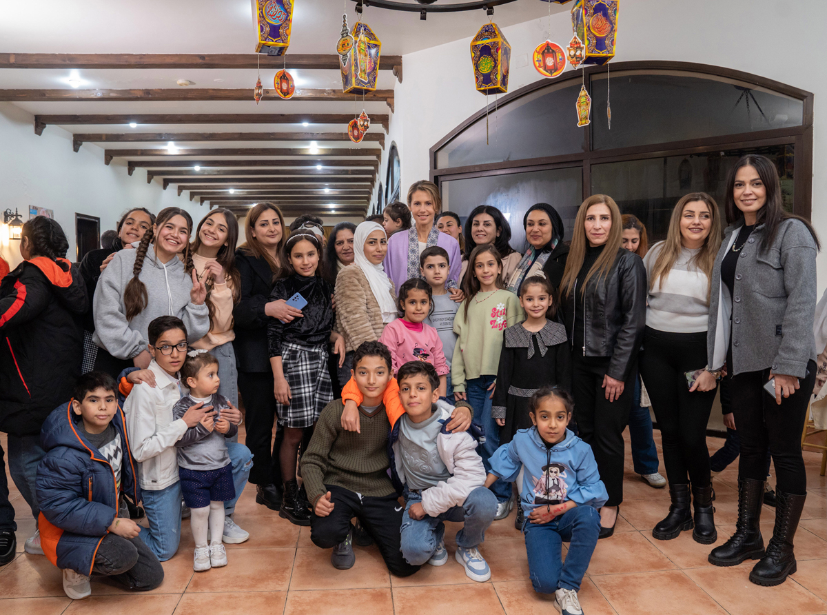 دام برس : دام برس | السيدة أسماء الأسد تزور جمعية قرى الأطفال SOS بمناسبة عيد الأم