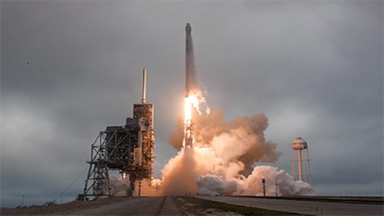 دام برس : إطلاق ناجح لصاروخ فالكون 9 الأمريكي