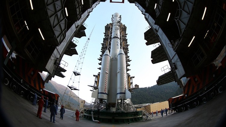 دام برس : الصين تطلق أول مركبة شحن فضائية