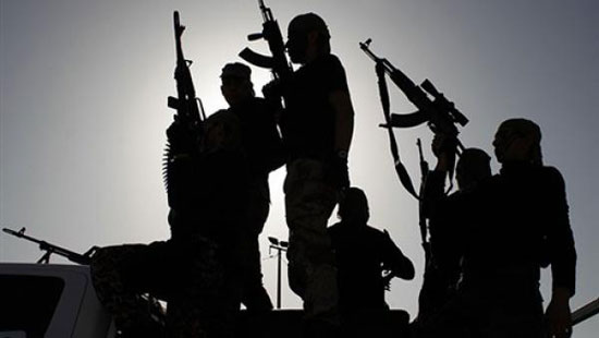 دام برس : اقتتال عنيف بين إرهابيي تنظيم داعش في محيط كلية العلوم