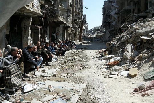 دام برس : دام برس | حقيقة ما يجري في مخيم اليرموك بدمشق