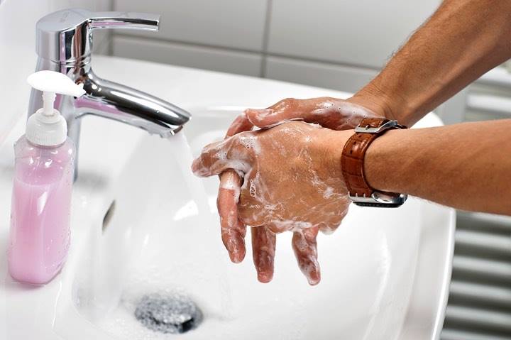دام برس : دام برس | غسل اليدين يرتب الأفكار