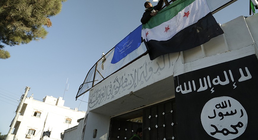 دام برس : دام برس | ضابط يكشف مسرحية الحرب بين «داعش» و«المعارضة المعتدلة» في حلب