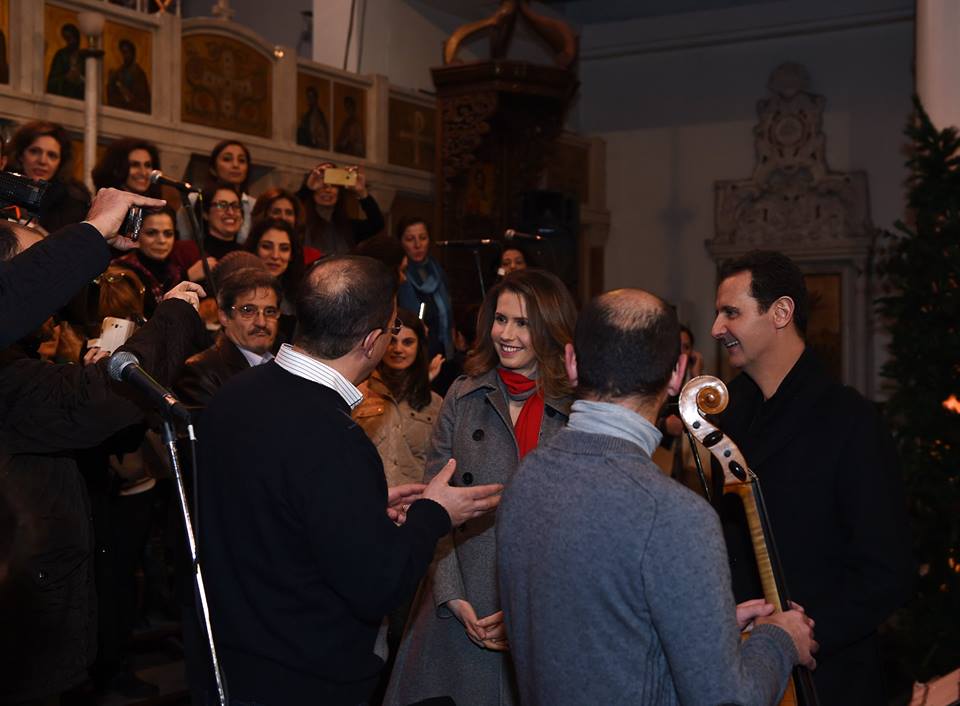 دام برس : دام برس | الرئيس الأسد‬ والسيدة عقيلته في زيارة مفاجئة لكنيسة‬ سيدة ‏دمشق‬