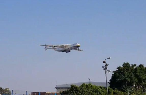 دام برس : وصول أكبر طائرة بالعالم إلى إسرائيل لنقل منظومة القبة الحديدية للجيش الأمريكي