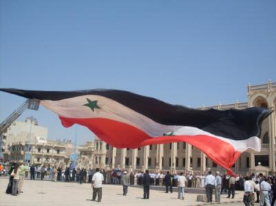 دام برس : بوابات محال دمشق ستدهن بالعلم السوري