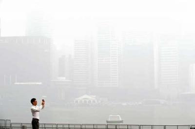 دام برس : دام برس | مستوى تلوث الهواء في سنغافورة يرتفع إلى مستويات غير صحية