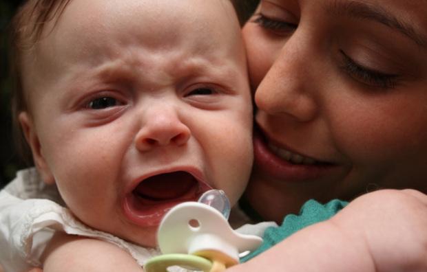 دام برس : دام برس | طرق التخلص من نوبات بكاء طفلك الرضيع وتهدئته