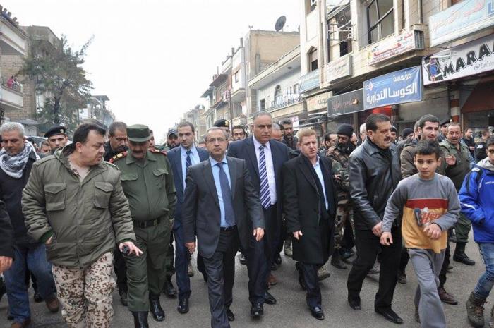 دام برس : دام برس | محافظة حمص تجمع وزير الداخلية بأهالي شهداء التفجيرات الإرهابية 