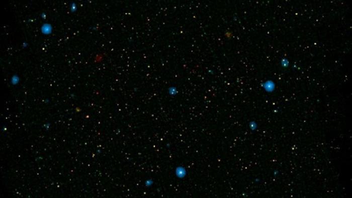دام برس : دام برس | اكتشاف أوركسترا من الثقوب السوداء في الكون