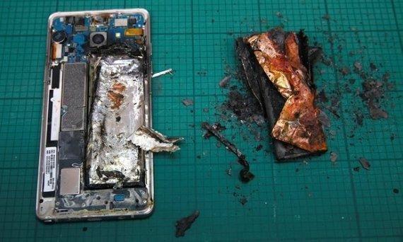 دام برس : دام برس | إنفجار آيفون 7 في الصين.. وصاحبه يطالب بتعويض