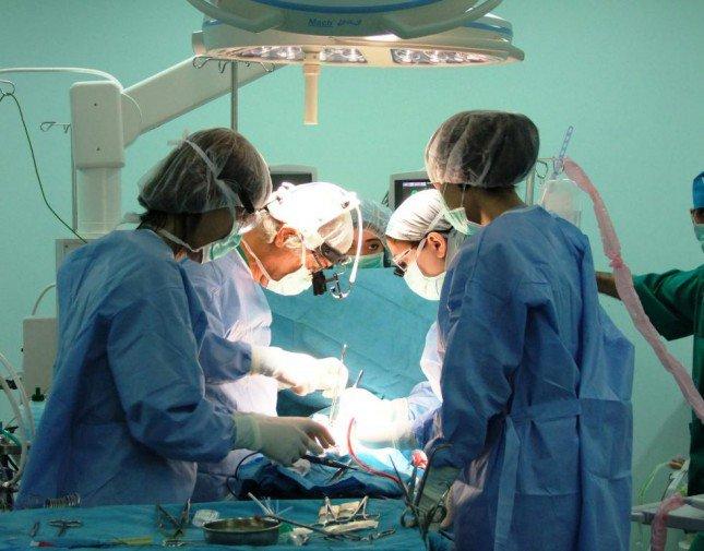 دام برس : استخراج مقص من جسم مريض بعد 18 عاماً