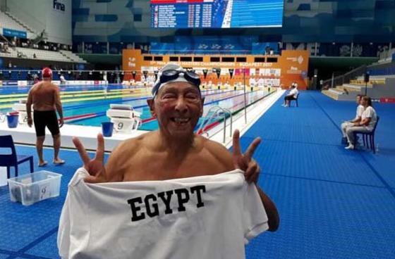 دام برس : ثمانيني مصري يحرز ميدالية برونزية في بطولة العالم للسباحة