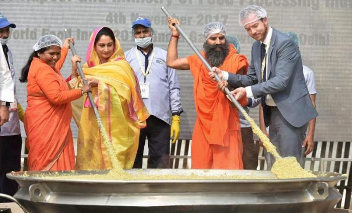 دام برس : دام برس | الهند تدخل جينيس بأكبر طبق أرز في العالم