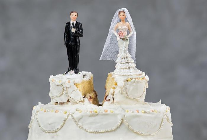 دام برس : دام برس | حفلات الطلاق.. صرعة جديدة في فرنسا