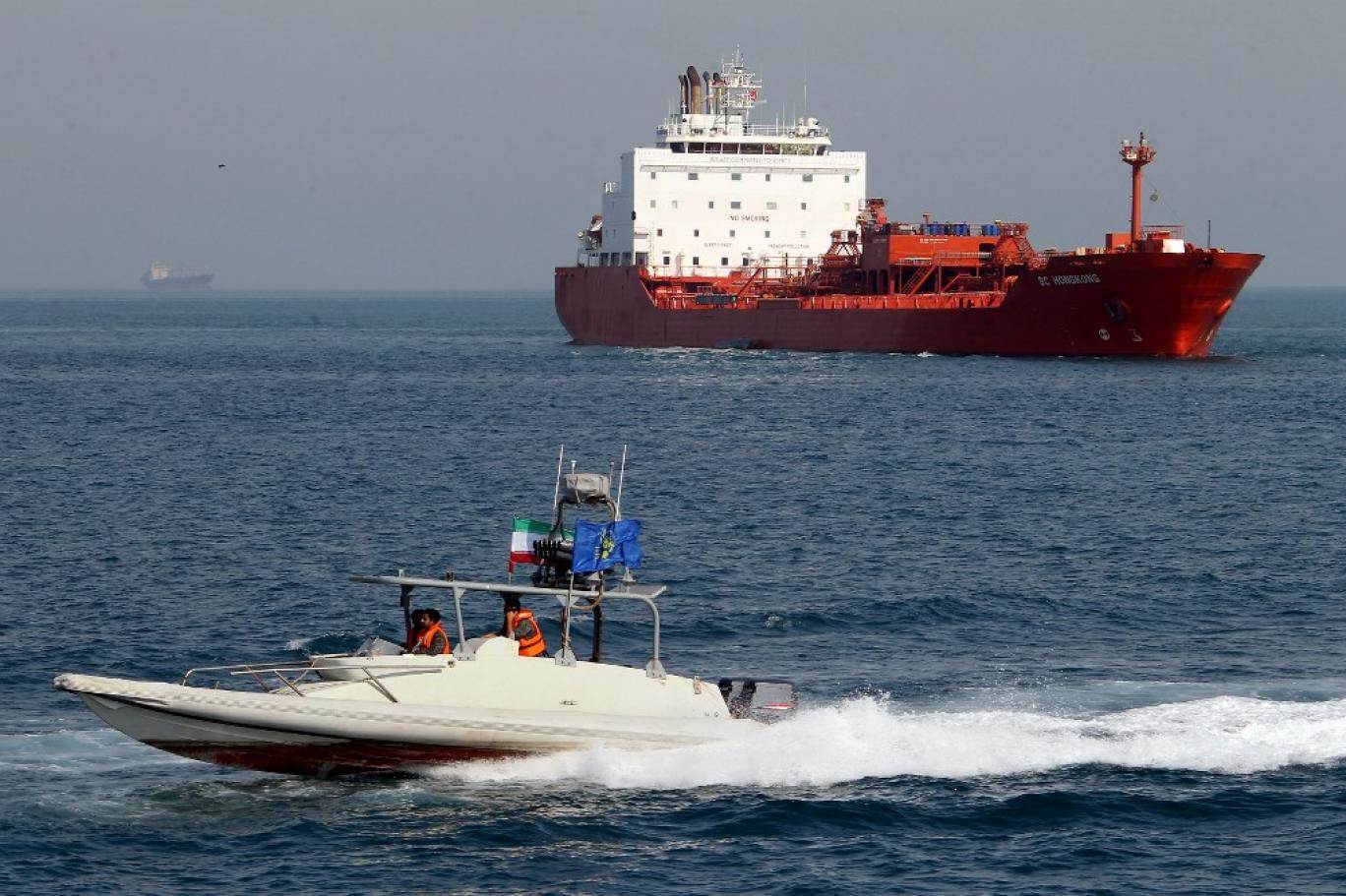 دام برس : دام برس | إيران تعلن استيلاءها على سفينة إماراتية في مياه الخليج