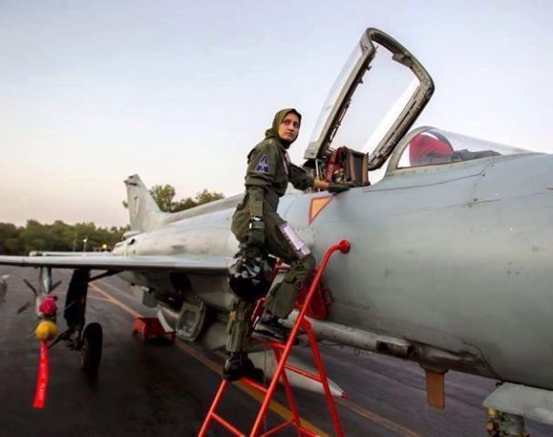 دام برس : دام برس | المرأة المسلمة في إيران تقود المقاتلات الحربية .. وفي السعودية قيادة السيارة يؤثر على مبايضها !!