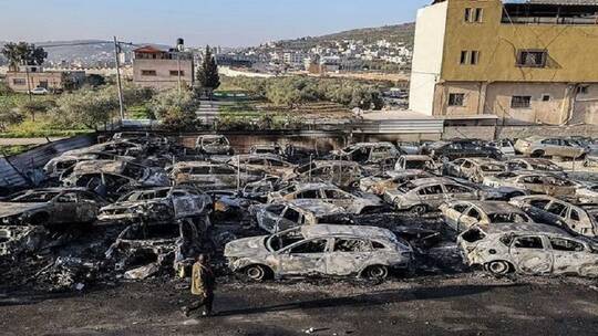 دام برس : دام برس | يدعو لضبط النفس.. وزير الدفاع الإسرائيلي: نتوقع أياماً صعبة بعد إحراق أكثر من 100 منزل و100 سيارة