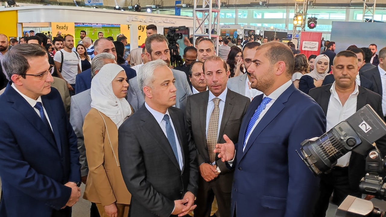 <a id='MainNews' href='?page=show_det&category_id=14&id=110011&lang=ar' title='انطلاق فعاليات معرض تكنولوجيا المعلومات والاتصالات HiTech'>انطلاق فعاليات معرض تكنولوجيا المعلومات والاتصالات HiTech</a>