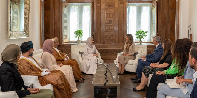 دام برس : دام برس | السيدة الأولى أسماء الأسد تلتقي السيدة مريم بنت عيسى الزدجالي عضو مجلس الدولة العُماني