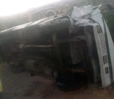 دام برس : دام برس | وفاة ثلاث نساء وإصابة 20 شخصاً جراء تدهور بولمان على طريق عرنة دمشق