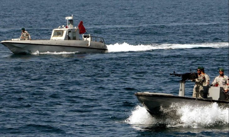 دام برس : دام برس | وسائل إعلام: البحرية الإيرانية توقف زورقين أمريكيين في البحر الأحمر