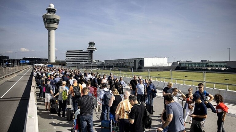 دام برس : دام برس | سي إن إن: فوضى عارمة في مطار سخيبول الأفضل في أوروبا