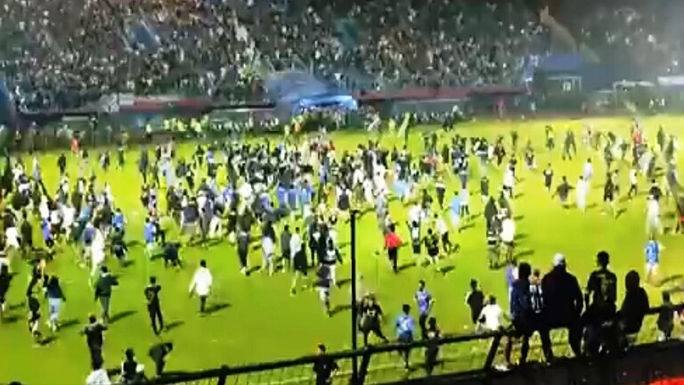 دام برس : دام برس | إندونيسيا.. مقتل 127 شخصا خلال أعمال شغب في ملعب كرة قدم