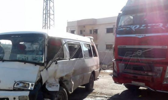 دام برس : دام برس | إصابة 13 شخصاً جراء اصطدام ميكرو بشاحنة في مدينة درعا