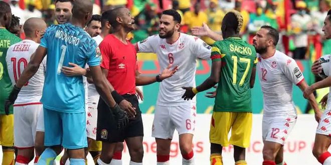 دام برس : الاتحاد الإفريقي لكرة القدم يعتمد فوز مالي على تونس