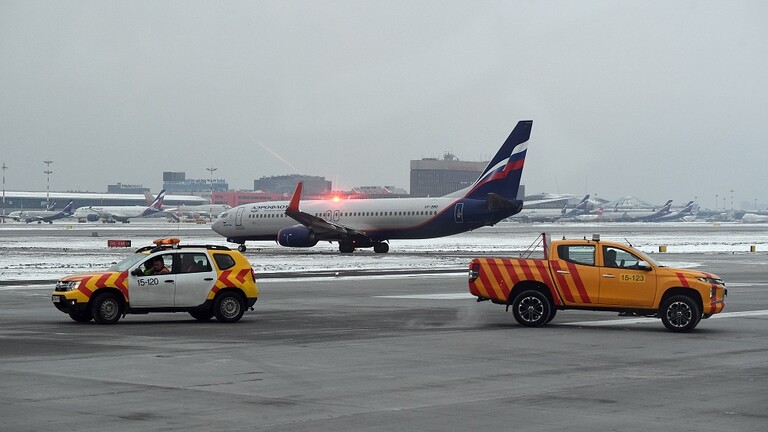 دام برس : دام برس | اصطدام طائرة بعربة لإزالة الجليد في أحد مطارات موسكو