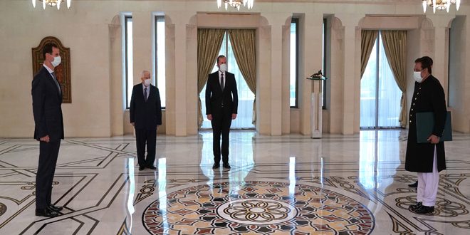 دام برس : دام برس | الرئيس الأسد يتقبل أوراق اعتماد سفيري جمهورية باكستان وسلطنة عمان لدى سورية