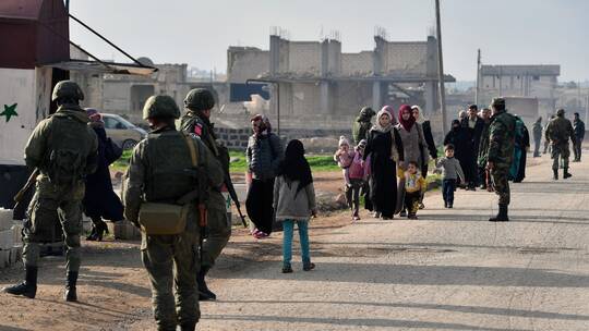 دام برس : دام برس | العسكريون الروس أمّنوا خروج 9 مدنيين من منطقة التنف في سورية