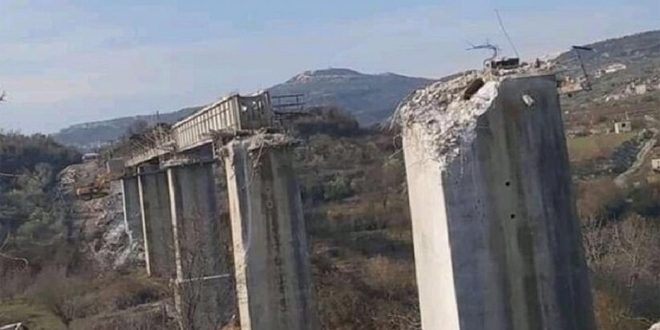 دام برس : دام برس | مرتزقة النظام التركي يسرقون جسر (بداما) للسكك الحديدية بريف إدلب
