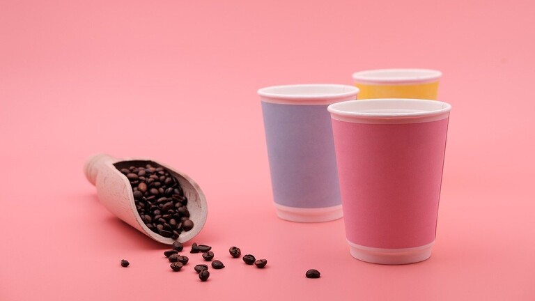 دام برس : دام برس | شرب القهوة أو الشاي في أكواب ورقية يجعلنا نبتلع 25 ألف جزيء من المواد البلاستيكية الدقيقة