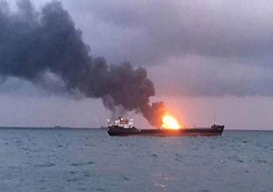 دام برس : دام برس | انفجار بناقلة نفط بريطانية في ميناء جدة بالسعودية