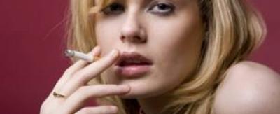 دام برس : المرأة المدخنة تلجأ للتدخين اعتقادا منها أنه مهدئ لها