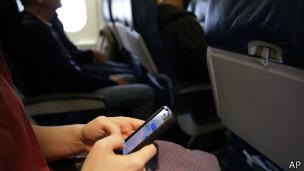 دام برس : أوروبا تسمح باستخدام الأجهزة الإلكترونية أثناء إقلاع وهبوط الطائرات