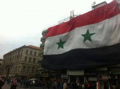 دام برس : في ساحة الشهداء في دمشق .. مسيرة تأييد للوطن وقائده وجيشه