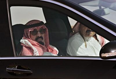 دام برس : دام برس | ماذا يجري في السعودية ؟ وفد أمريكي يغادر إلى الرياض لمنع اندلاع صراع الأمراء !