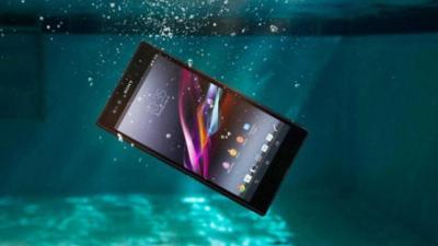 دام برس : دام برس | أخبار تزعم أن هاتف Sony Xperia Z2 ينجو بعد البقاء تحت المياه المالحة 6 أسابيع