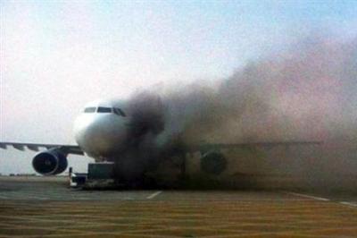 دام برس : دام برس | إخماد حريق بمحرك طائرة بريطانية خلال إقلاعها ونجاة ركابها