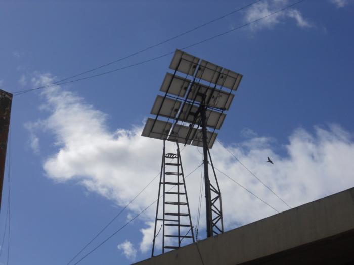 دام برس : دام برس | كوكبة من مبتكري جامعة حلب ينفذون عدة مشاريع تعمل على الطاقة الكهروضوئية