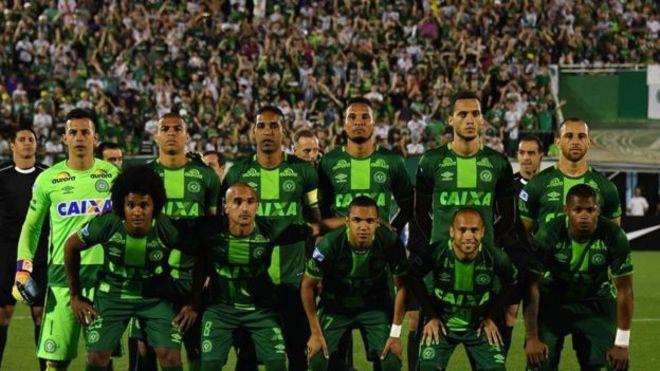دام برس : دام برس | منح فريق شابكوينسي البرازيلي الذي قتل معظم لاعبيه في حادث طائرة كأس سود أمريكانا